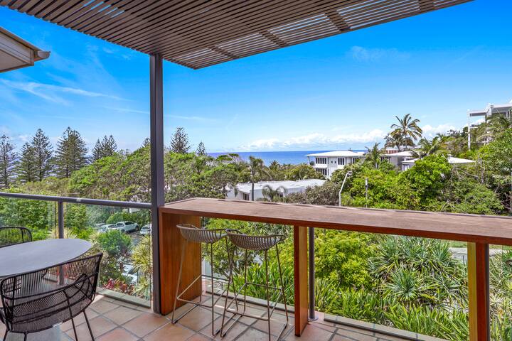 Luxurious Ocean View Penthouse gallery image 4