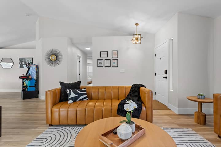 Fun 5br Theater, Games, And Spa! - Las Vegas, NV