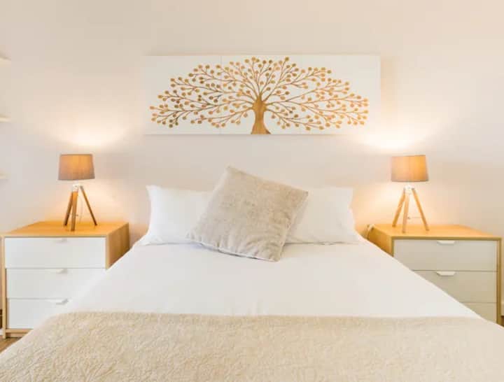 Manželská posteľ v samostatnom štúdiu