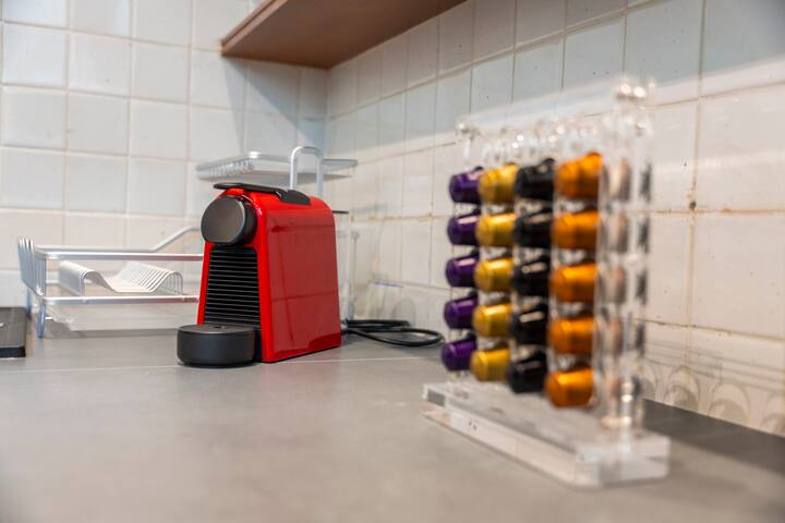 MAK Sukhumvit 15 Luxury 6 BR FreePrivateVan pickup gallery image 5