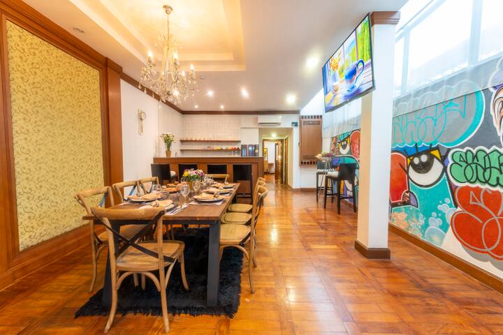 MAK Sukhumvit 15 Luxury 6 BR FreePrivateVan pickup gallery image 3