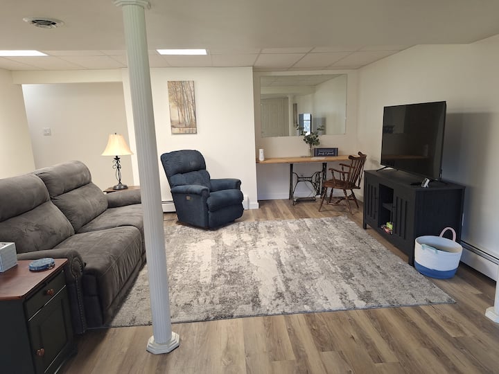 Rock Ridge View Apartment - Harrisonburg, VA