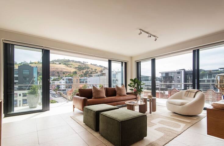 Sweeping views, top location with quality finishes gallery image 2