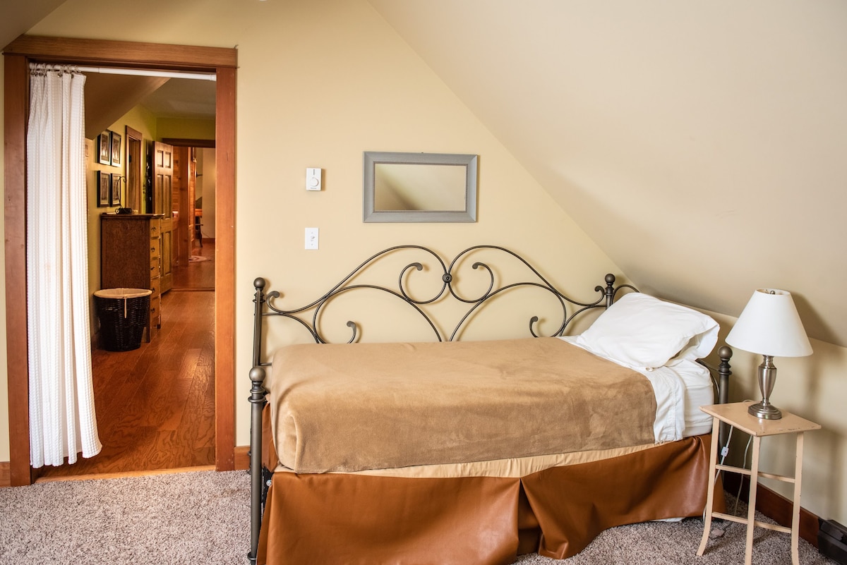 Соба во непосредна близина на главниот апартман