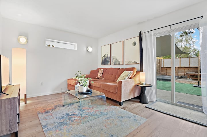 Chic Townhouse In Northtown With Fenced Backyard - スポーカン, WA