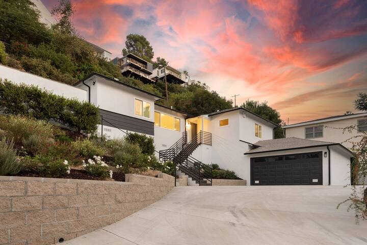 Benedict Canyon Retreat with Private Pool & Views gallery image 2