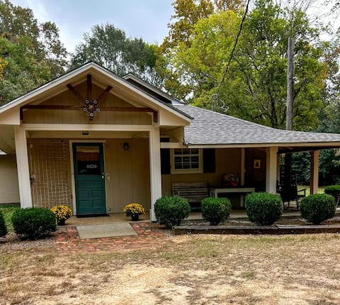 Charming Shack on Alabama River