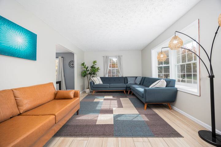 Spacious Columbus Retreat: Activities+Games Galore gallery image 2