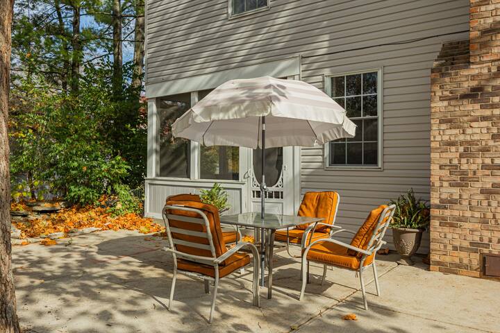 Spacious Columbus Retreat: Activities+Games Galore gallery image 4