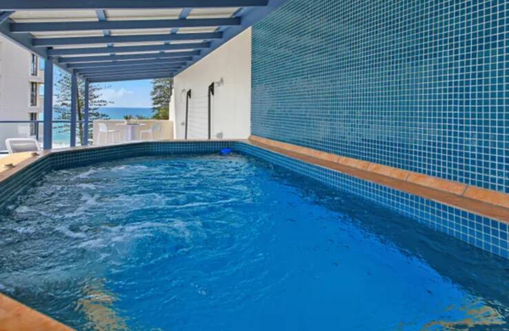 Ocean View Penthouse with Therapeutic Relax Tank gallery image 3