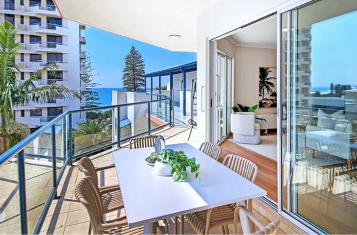 Ocean View Penthouse with Therapeutic Relax Tank gallery image 2