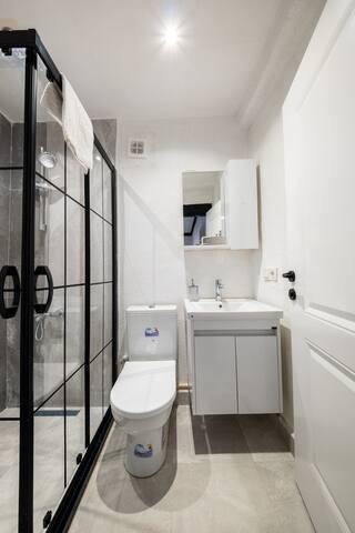 Hotel Suite for 8 people with garden/ Şişli Center gallery image 4