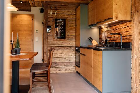 Popular Airbnb listing: Chalet "Troadkostn" mit Hot Tub & Panorama Sauna in Steiermark