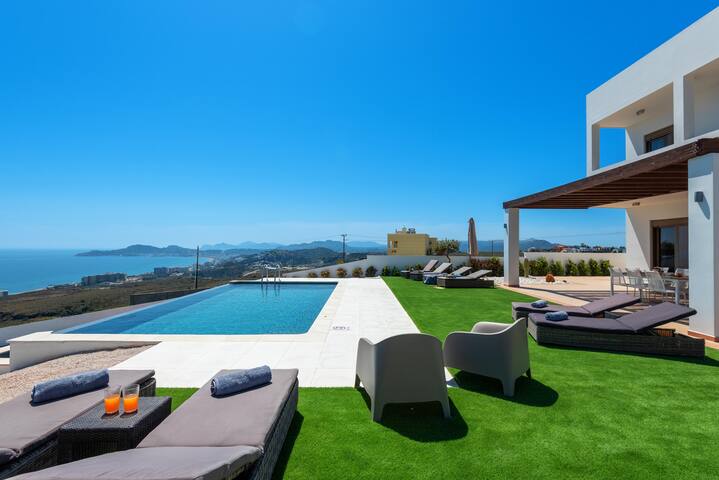 Diamond Hill Villa gallery image 2