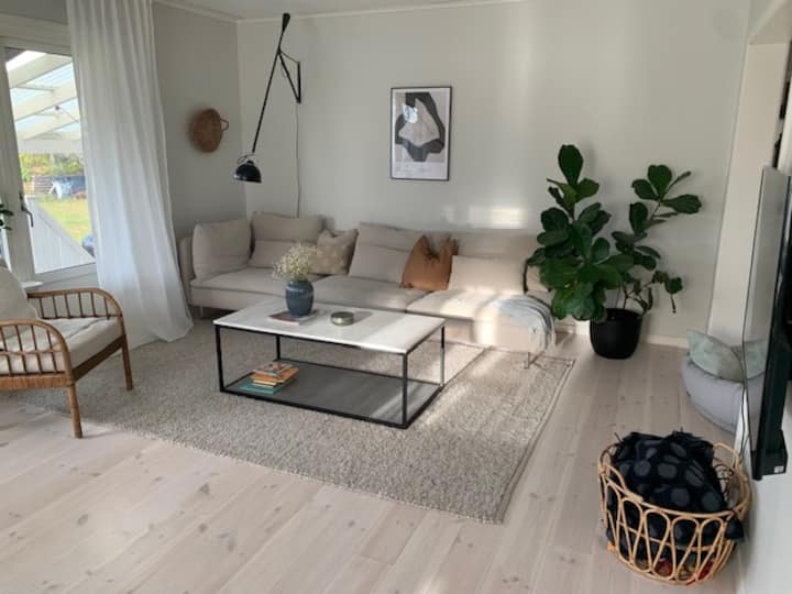 Central Villa Uthyres - Umeå