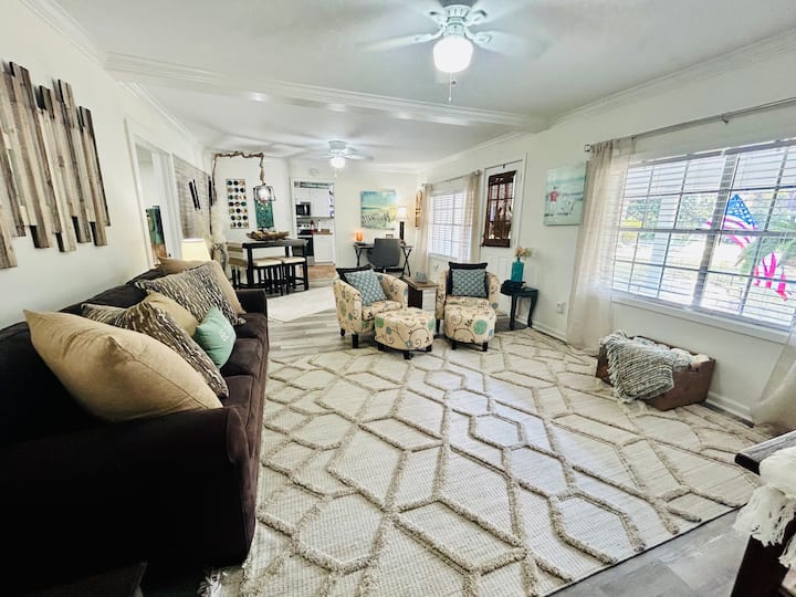 Coastal Belle @ Olde Towne -3br By I-10 Mobile Bay - Daphne, AL