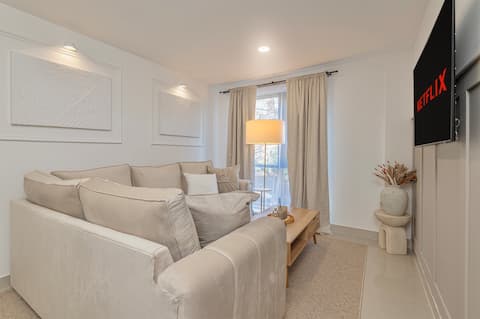Top Airbnb: The Ivory Nook | Cozy & Spacious | in Morley