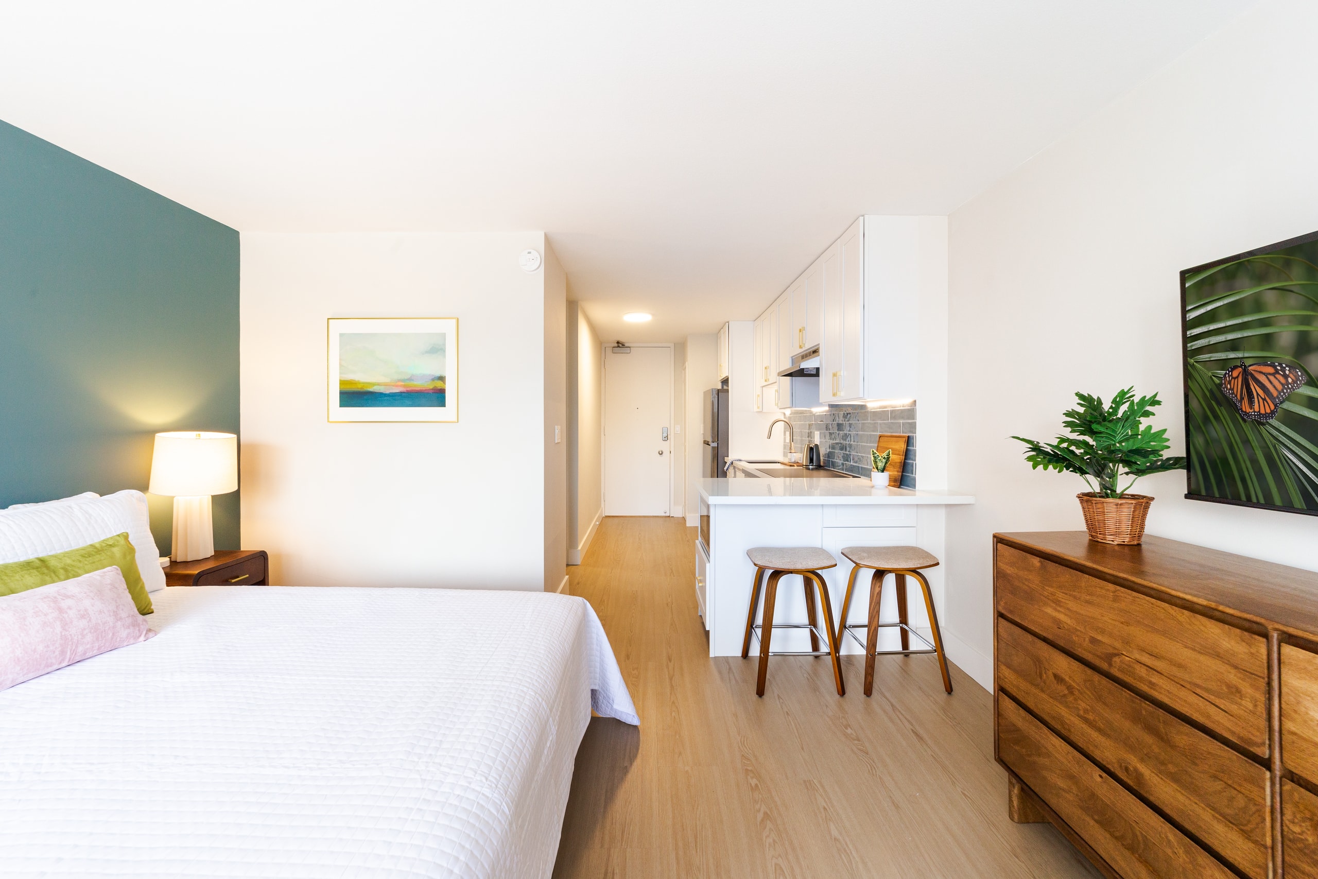 1281 Ilikai Marina Studio - City View by Beach - Image 13