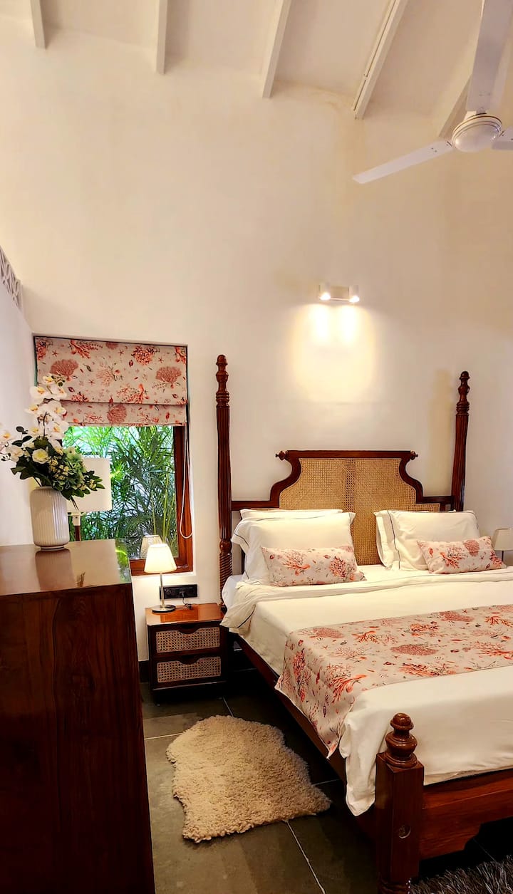 Bedroom 1 image 3