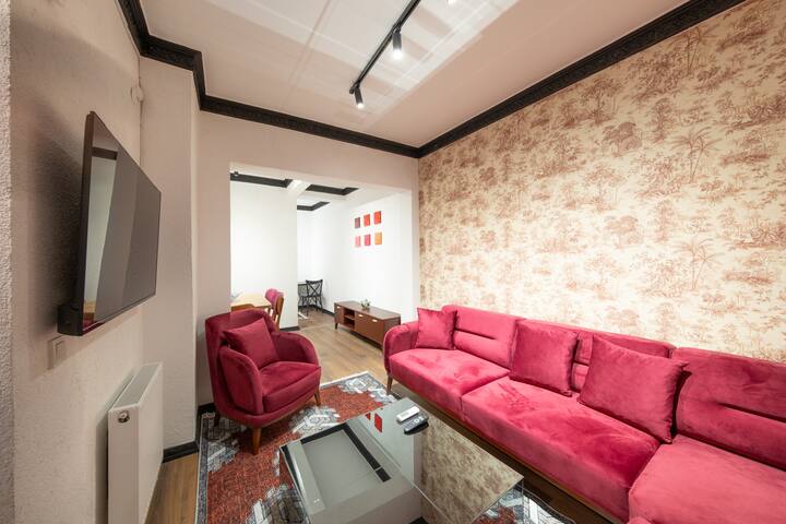 Şişli Center/ Luxury large 3 bedroom apartment 2WC gallery image 2