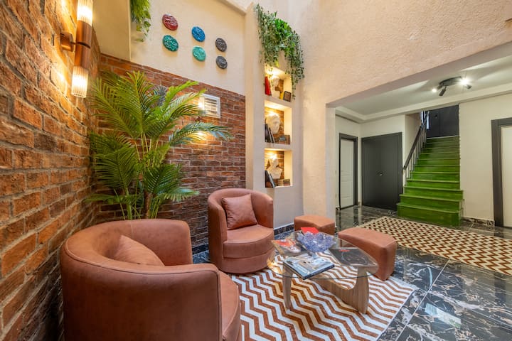 Hexa Suites Hotel managed Airbnb listing 3