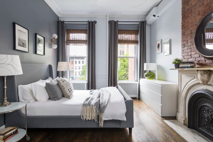 Four Bedroom Private House in the Heart of Midtown