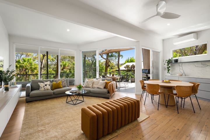Stylish Avalon Beach bungalow