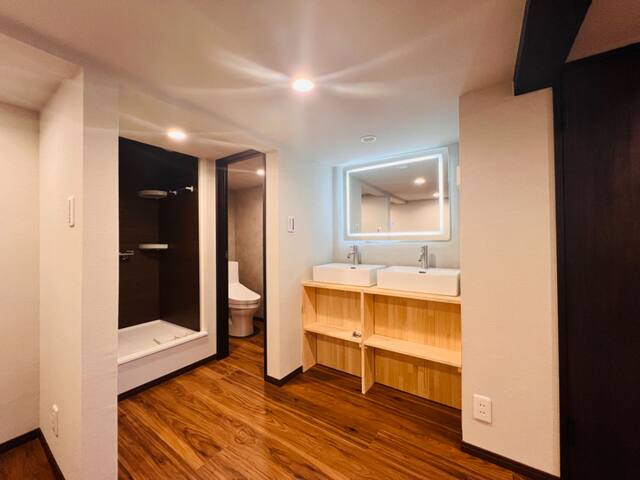 浅草駅から徒歩5分！1日1組限定貸切2024年全面リフォーム済みの綺麗な一軒家！高速WIF無料 gallery image 5