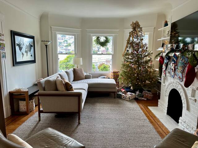 Noe Valley Charm – Full Home gallery image 2