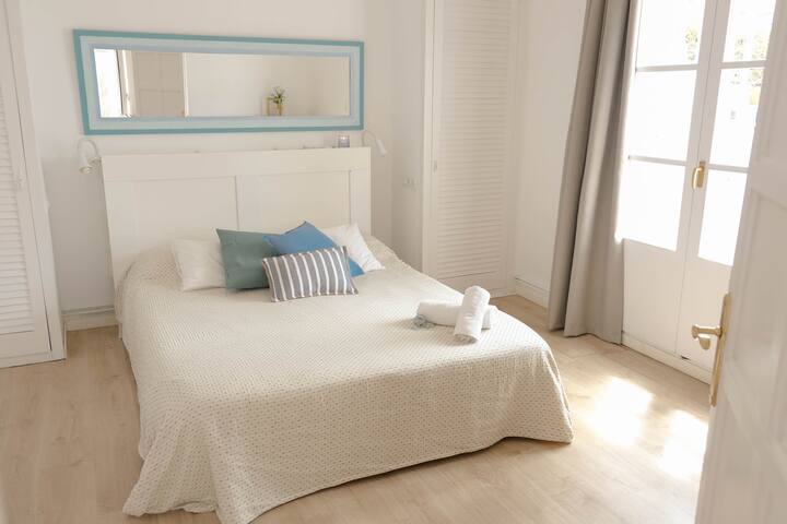 VILLA SA CALETA gallery image 2