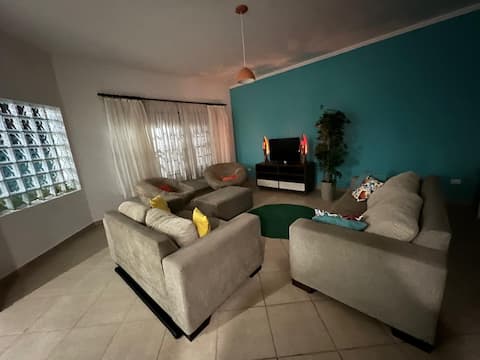 Imóvel de sucesso: Family Retreat with Large Pool and 3 AC Suites em Sorocaba