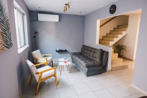 Spacious HOUSE ideal for groups with a water tank