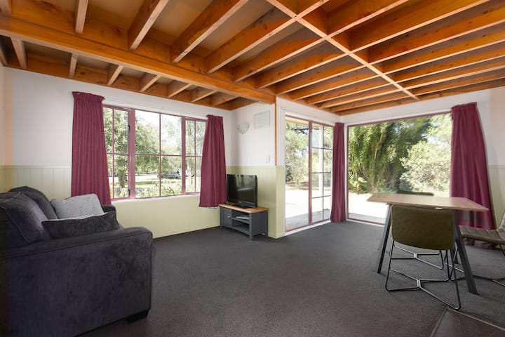 Charming Little Villa - Waipawa