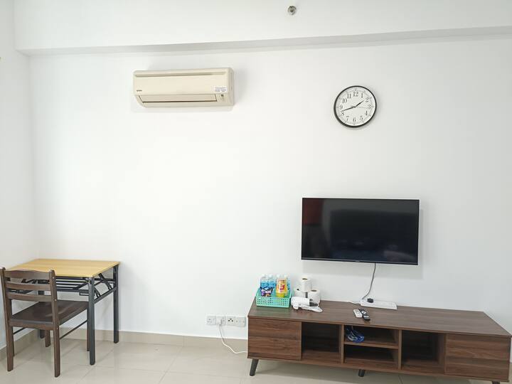 Studio 1-5pax/ss15 Courtyard/netflix&wi-fi/lrt - Subang Jaya