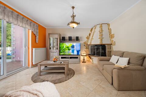 Top performing Airbnb: House Dodo with private Pool by 22estates in Vinež
