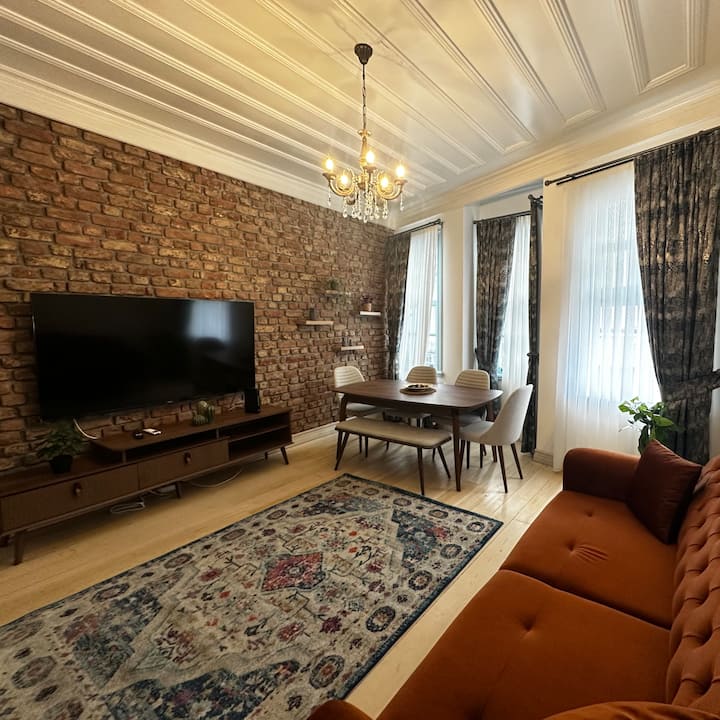 Mansion in the Heart of Moda in Kadıköy