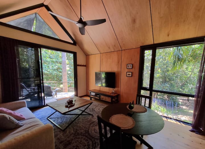 Olive Lodge Forest Cabin - Montville