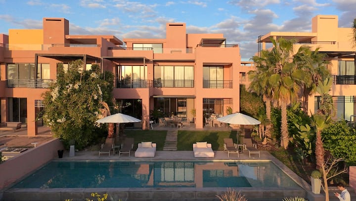 Hm50 Villa Front De Golf Piscine Chauffée, Jacuzzi - Marrakesh