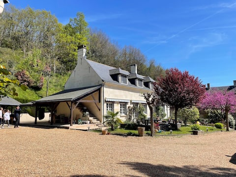 Charming farmhouse, Loire riverbanks