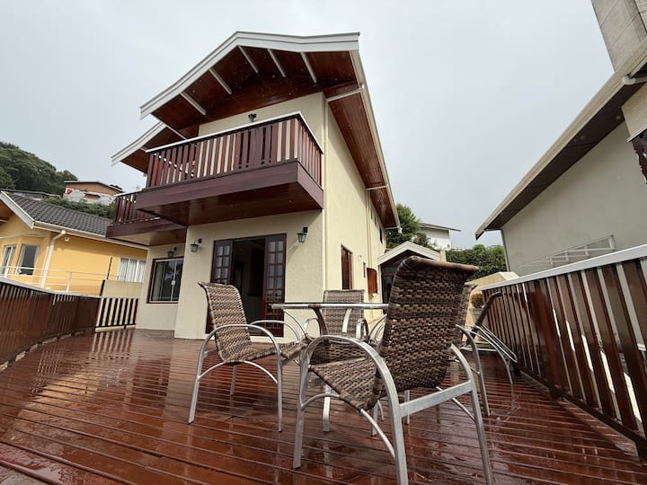 Casa Para Até 8 Pessoas Com Acesso Fácil. - Santo Antônio do Pinhal