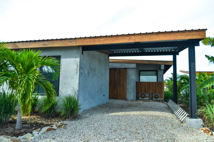 4BR Luxury Retreat – Euphonia Seabird – Villa 22 gallery image 2