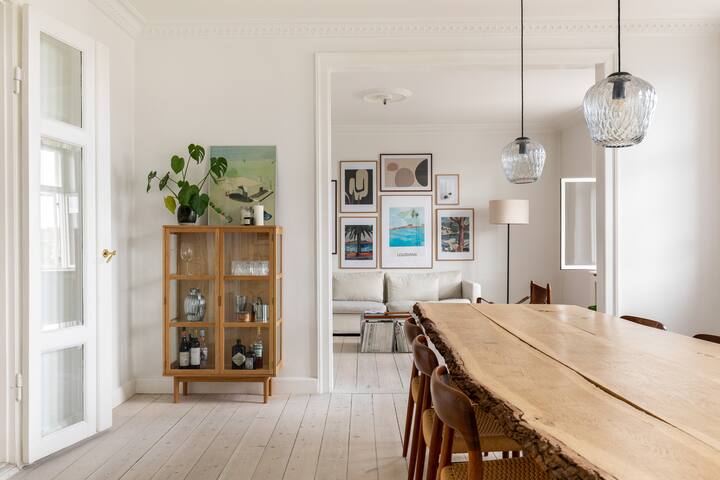 Waterfront apartment | 125 m2 gallery image 2