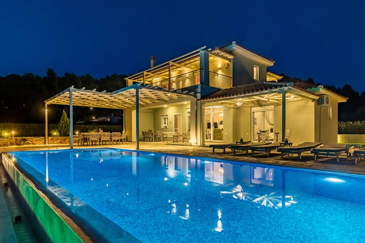 Villa Aelia  by Kardous