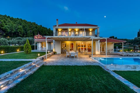 Villa Aelia by Kardous