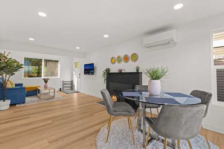 West Seattle oasis with views gallery image 3