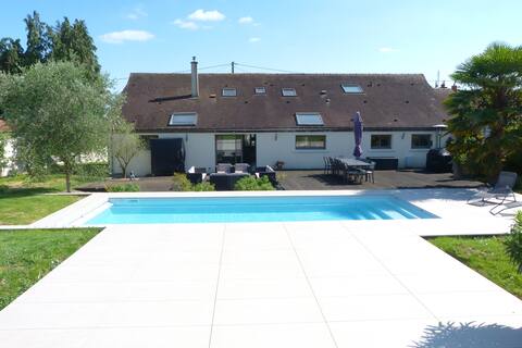 House 220m²  The quiet next to Le Mans Swimming pool 9*4