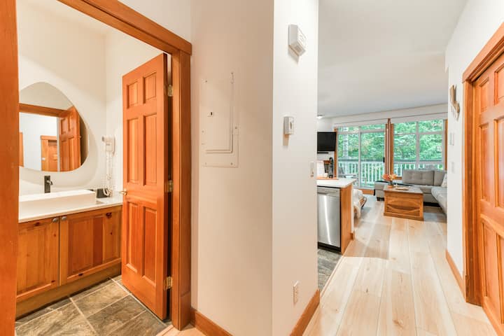 Whistler Village Studio Haven - Whistler