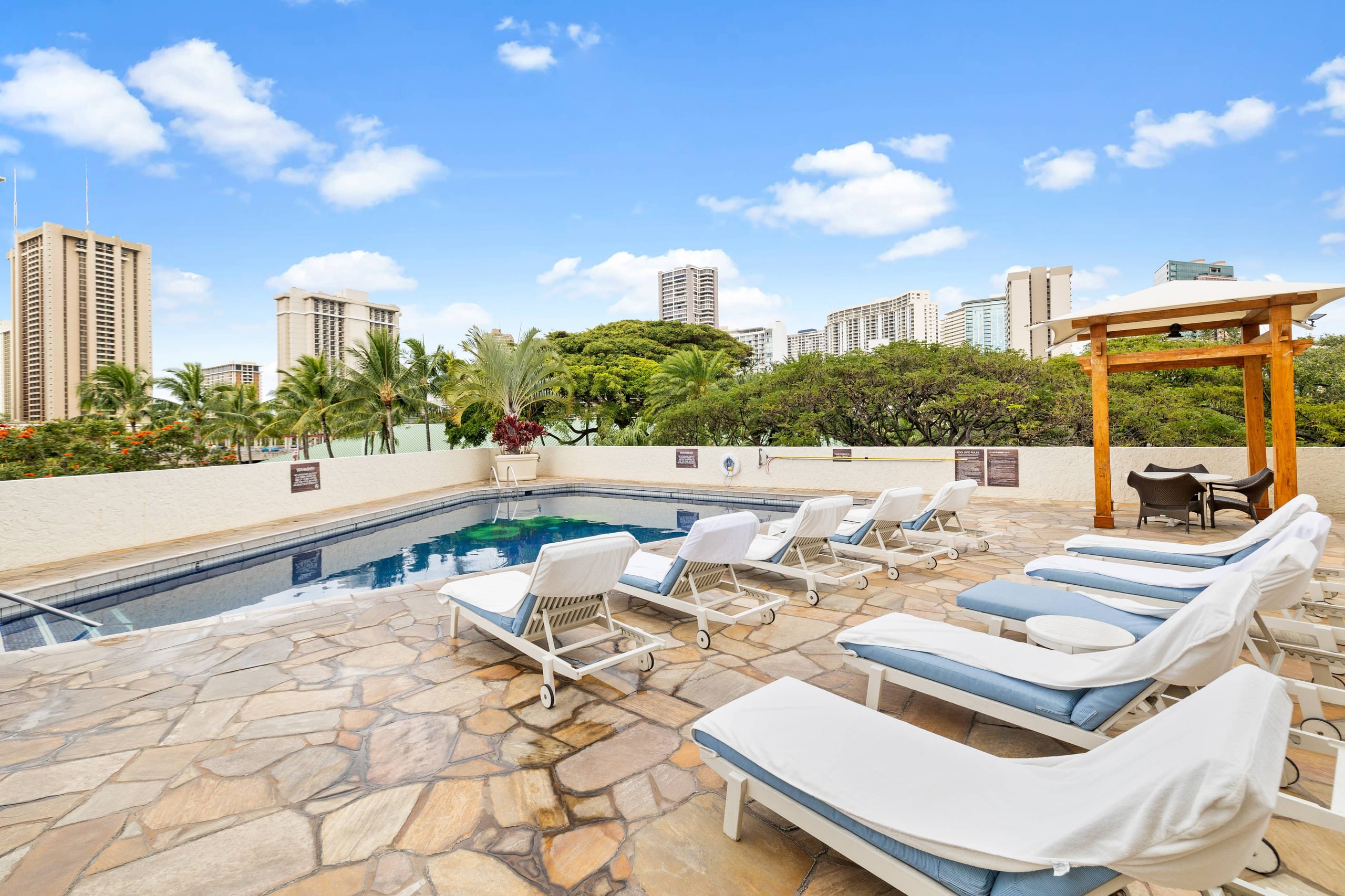Walk to Beach! Cozy Waikiki Studio Pool + Balcony - Image 18