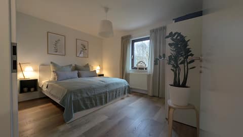 Popular Airbnb listing: Pöhl Water View Vacation Rental in Erzgebirgskreis