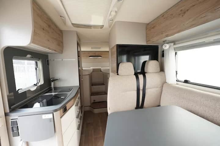 „Womo Olaf“ - Hymer Exsis-i 580 - Essen